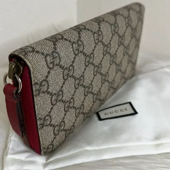 💯Authentic Gucci Beige/Red GG Supreme Canvas Cherry Zip Around Wallet🍀 - Picture 12 of 17